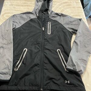 Under Armour Men's Black and Silver Performance Windbreaker S